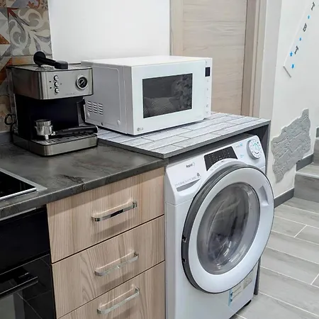 Tiny Beautiful Thing Apartment *